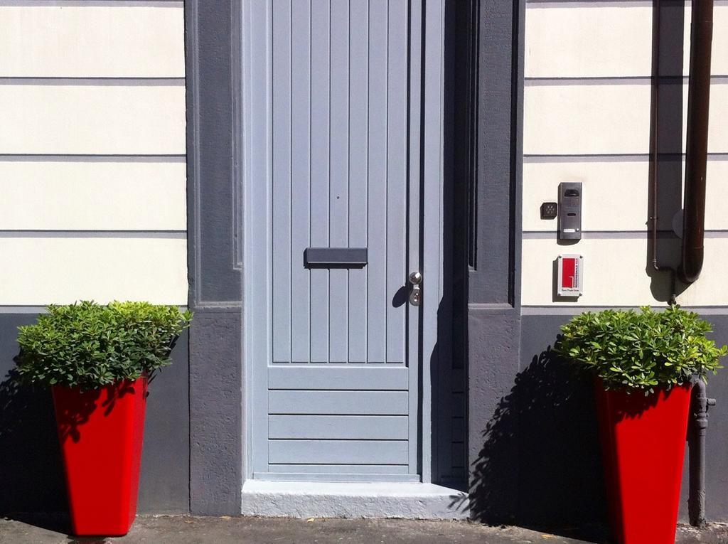 Rosso Segnale Gasthof Mailand